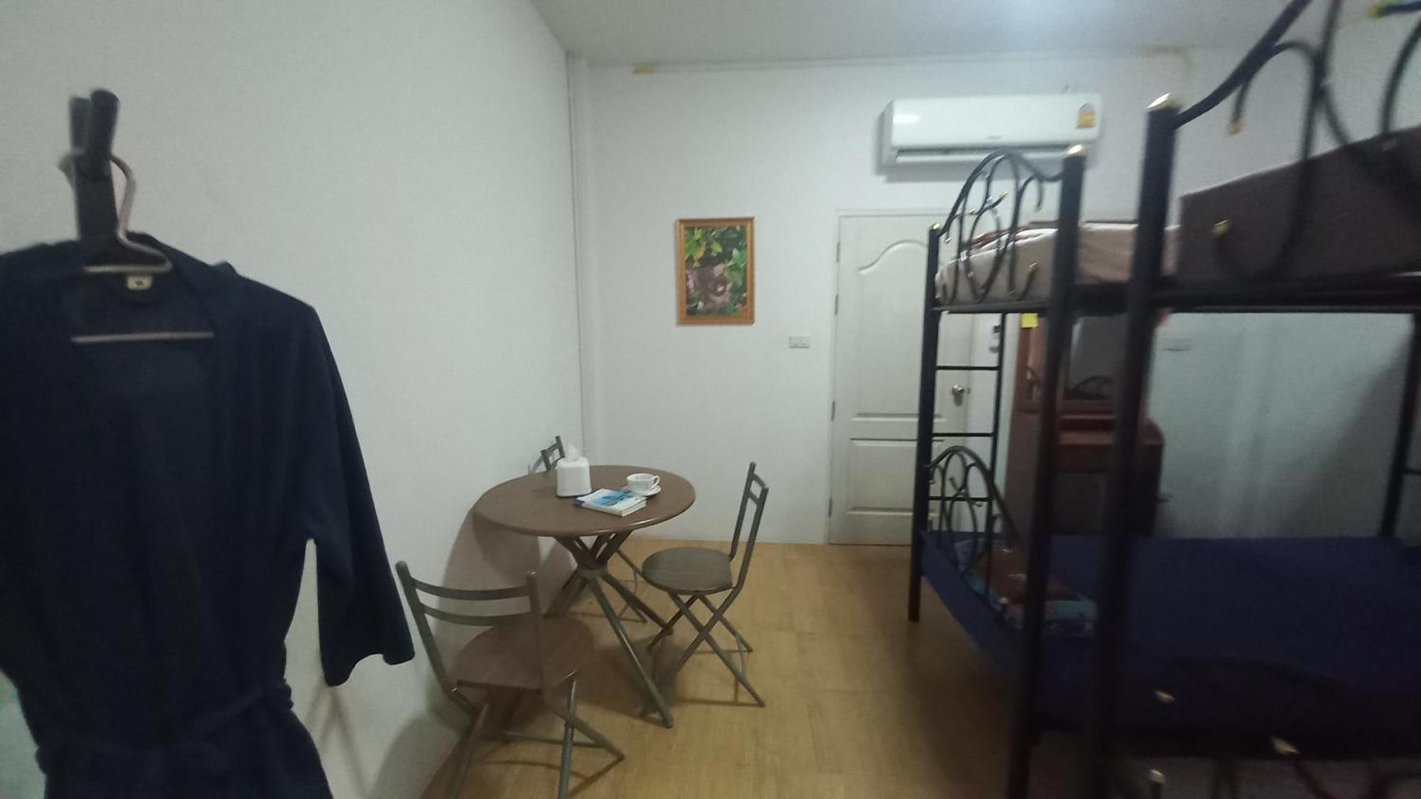 Amaretto Hostel Surat Thani Luaran gambar